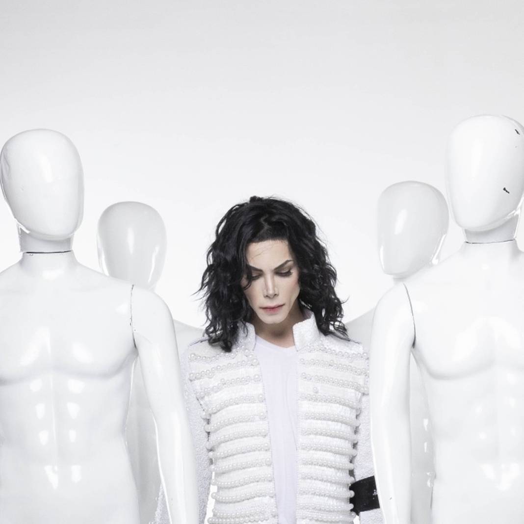 Michael Jackson'a benzemek için 40 bin dolar harcadı! Bakın neye benzedi... 11